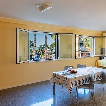 Discover Apartment *